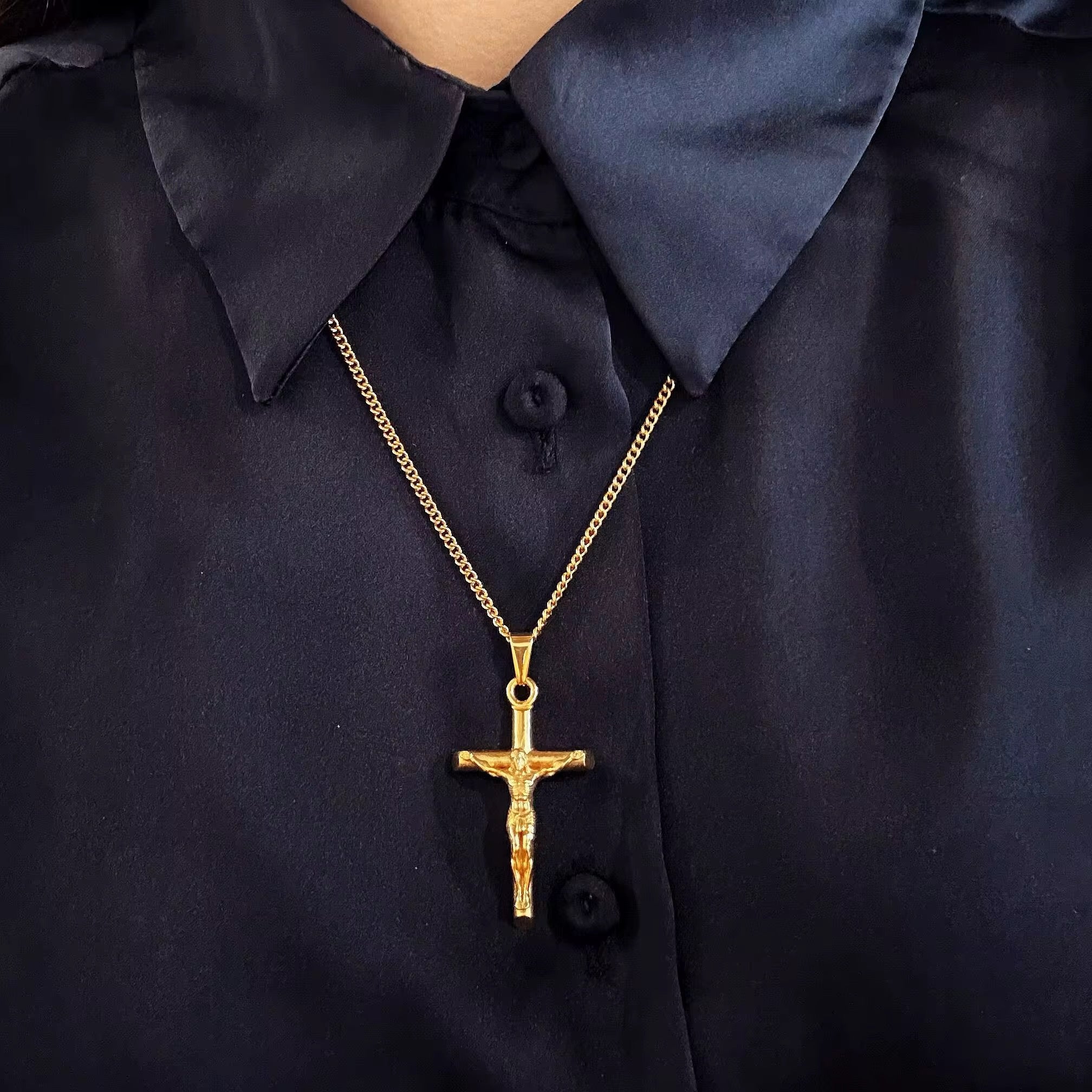 Collier Jésus-Christ Crucifix Divin™ – Foi & Élégance
